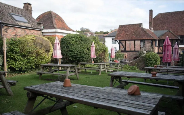 Village House Coaching Inn