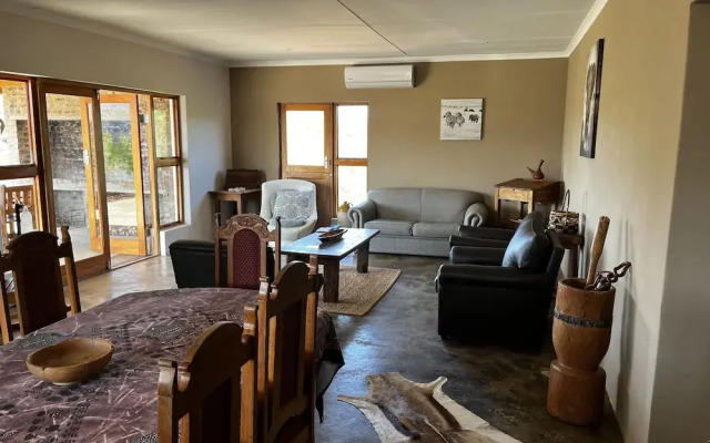 Zwartberg View Mountain Lodge