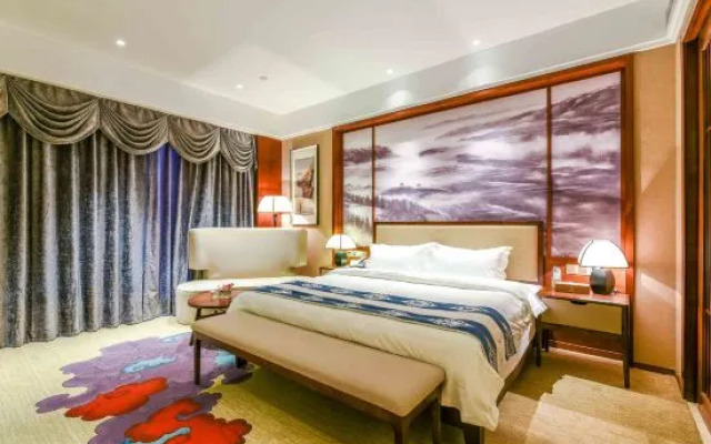 Duyun Maojianli Hotel (Qinhan Film City)