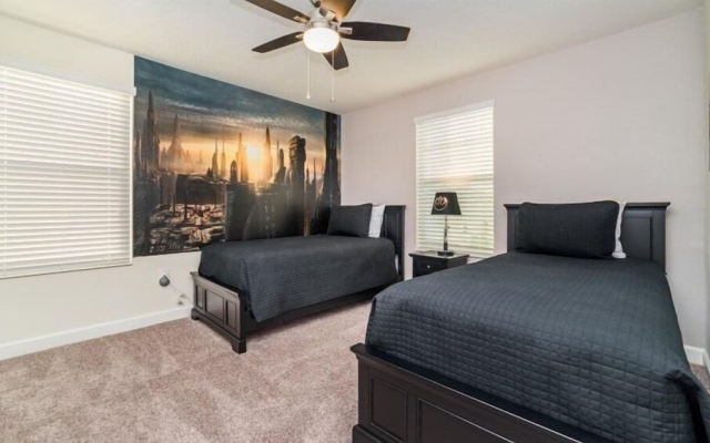 9BR Pool Home in ChampionsGate MVD