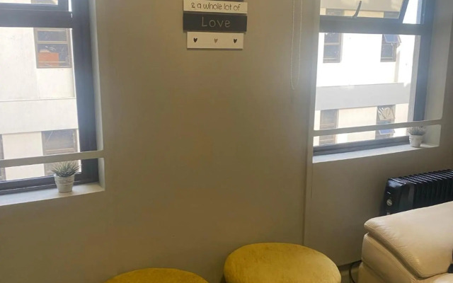 Stylish Dante’s 1-bedroom condo free Wifi & Cinema