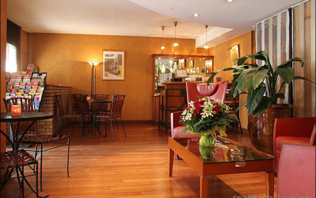 Cabane Hotel