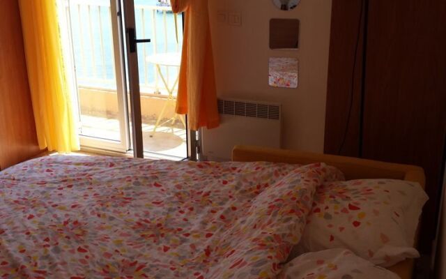 Waterfront Apartment Cap d'Antibes