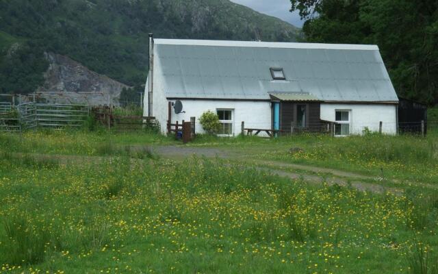 Inverawe Cottages