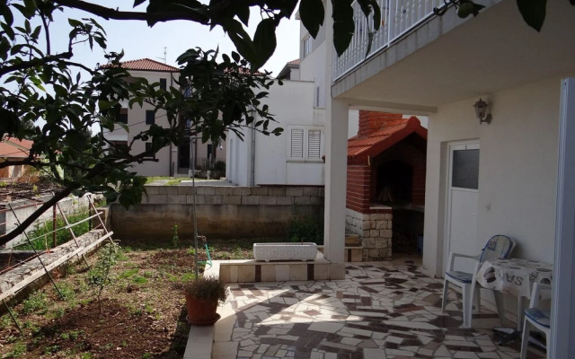 Tomislav - 120 m From Beach - A2