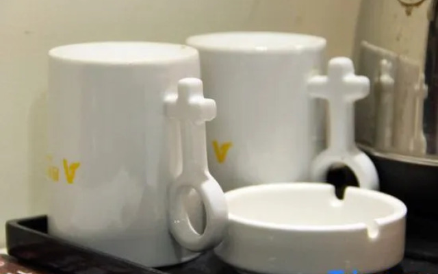 Young Fashion Express Hotel