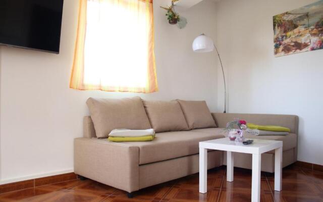 Apartments Pegla