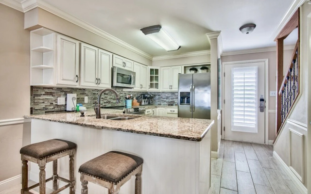 Costa Dreams Beachfront