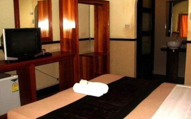 Inpeng Hotel & Resort
