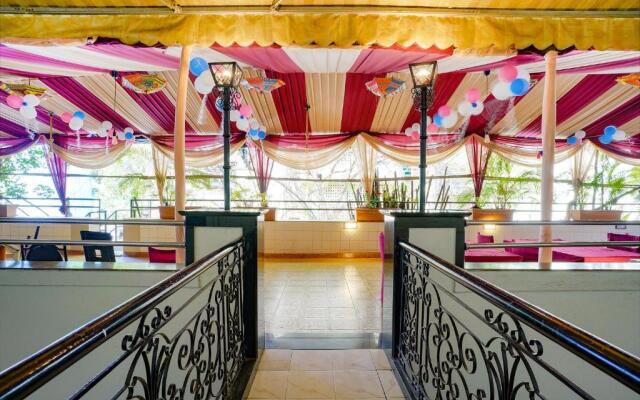 FabHotel Manas Residency