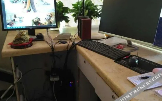 Xuanwei Changliu Express Hotel