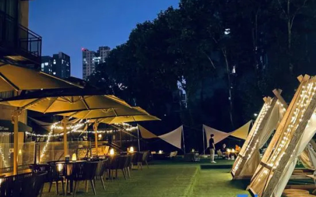 24HCOLOR Hotel (Xi'an Dazhai Road 3511 Cultural and Creative Technology Park Branch) – Outside – Xi'an