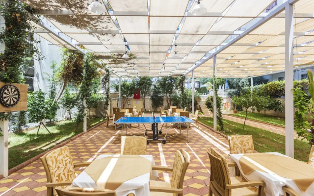 Volkan Hotel