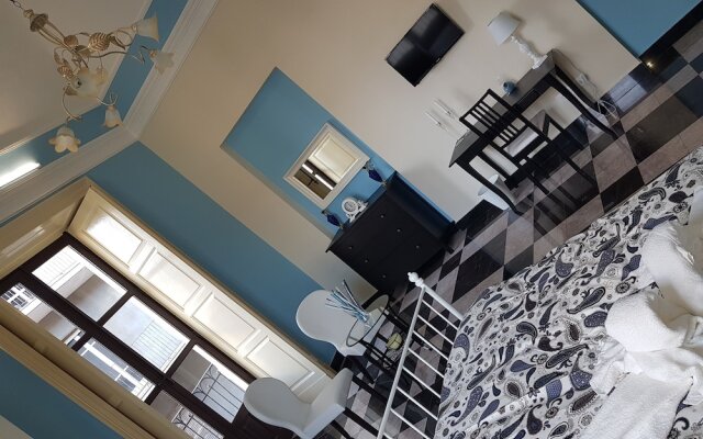 Central Suites