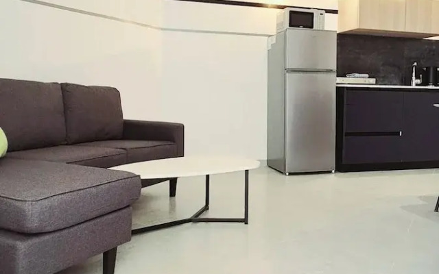 8Go to Leonardo apartments