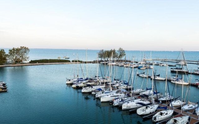 Alsóörs Marina Hotel