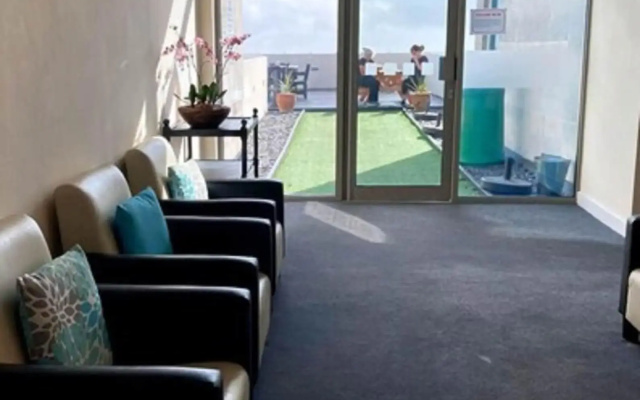 Maritime Hotel