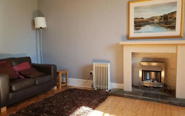 1 Bed Colony Apartment Stockbridge