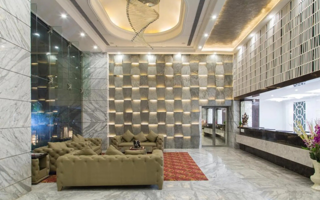 Trinity Grand