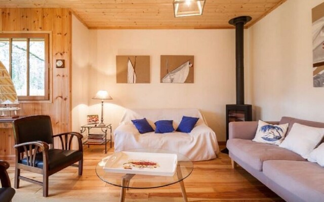 House With 5 Bedrooms in Arès, With Enclosed Garden