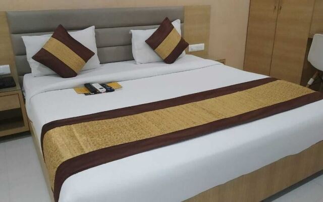 OYO 14745 Veeraj Suites
