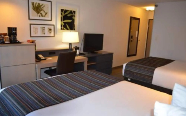 Country Inn & Suites by Radisson, Frederick, MD