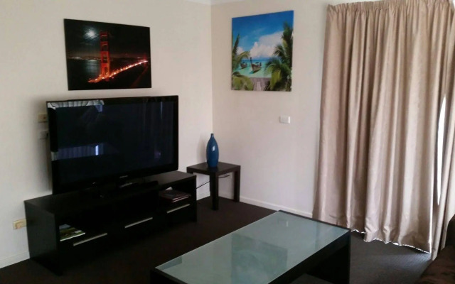 Clifford Park Holiday Motor Inn