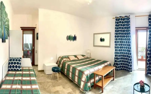 Penthouse 2-bed Apartment in Lido di Ostia