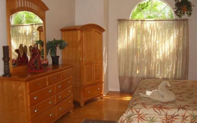 Very Comfortable Villa Close by Theme Parks