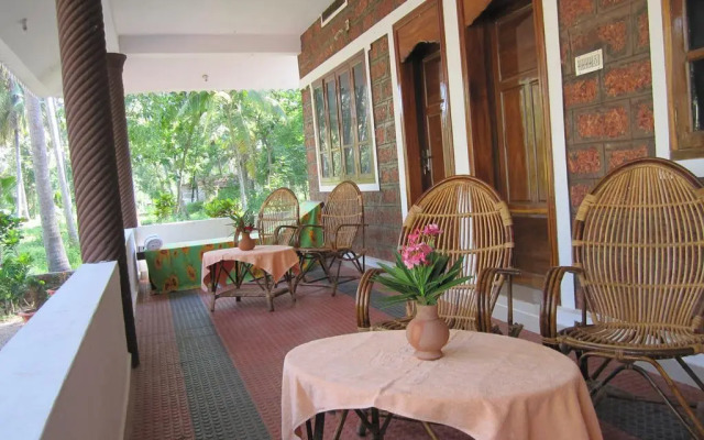 M R Beach & Cottages