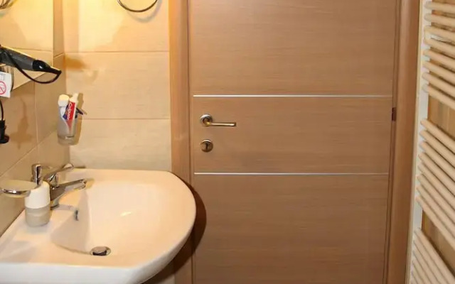 Comfartable 1 Bedroom Flat with Garden near Beach