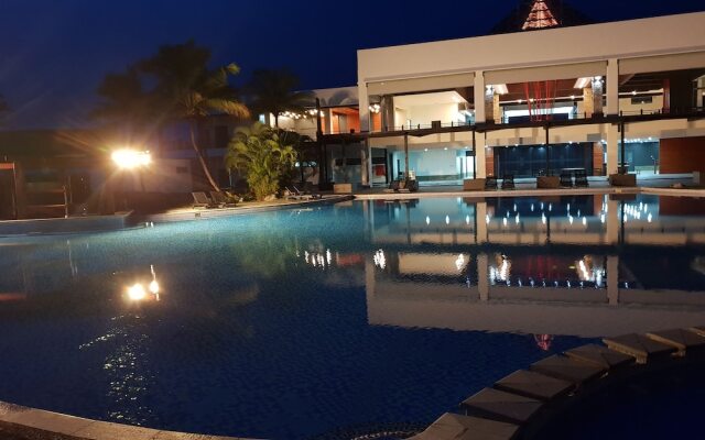 Nasau Resort & Villas