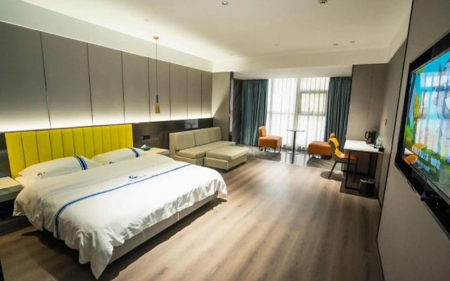 Xingman Hotel (Nanning Yudong Subway Station)