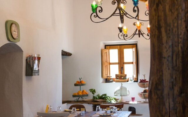 Hotel Rancho Los Lobos