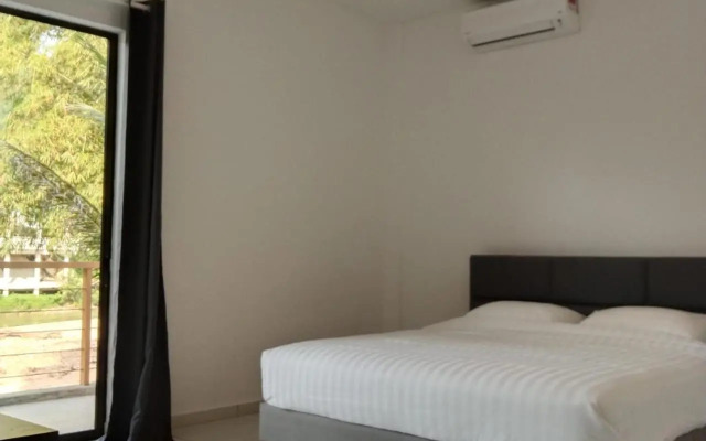 Riverside Palm Inn Sg Lembing