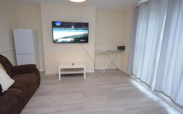 London Zone 1, 3bedroom Maisonette with a view