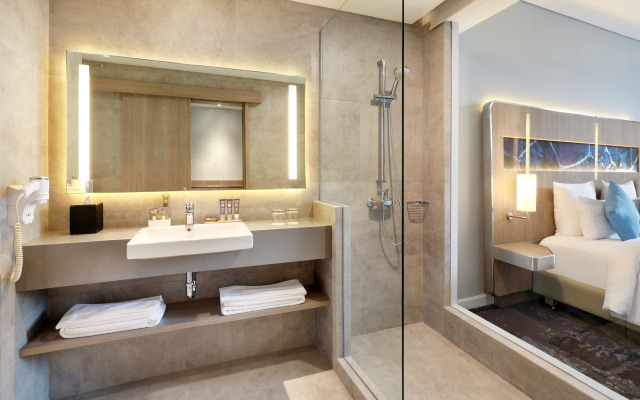 Novotel Jakarta Mangga Dua Square Hotel