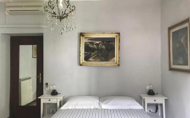 Pearl Gray House (in Manarola 5terre)