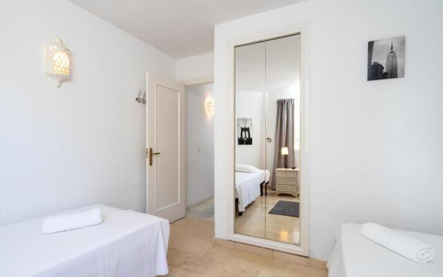 Stunning golf and garden flat in La Siesta Golf Calahonda