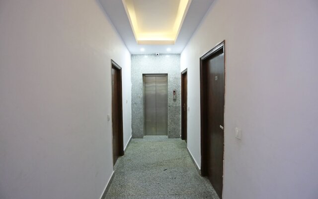 OYO 9546 Mall Road