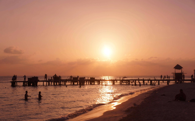 Chac Chi Hotel and Suites