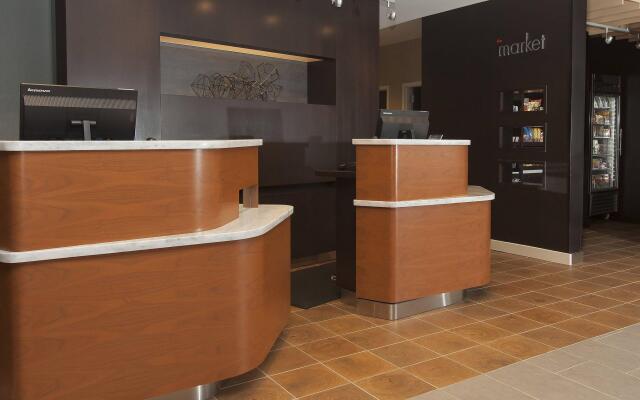 Courtyard by Marriott Houston City Place