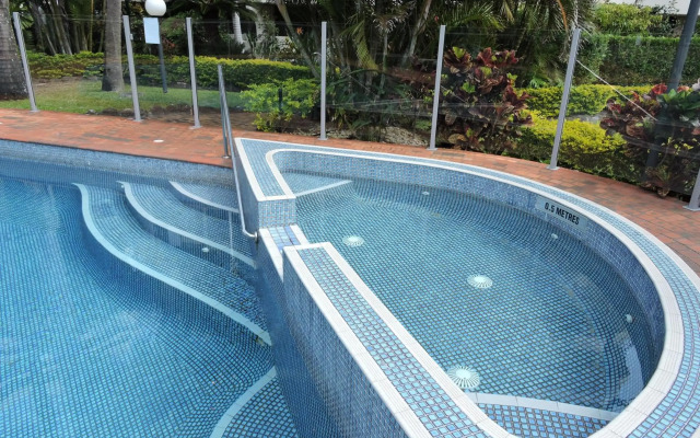 Aristocrat Apartments