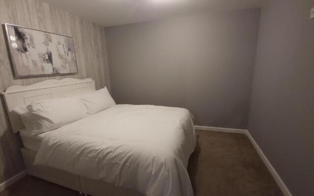Lovely 3 bedroom ground floor appartment