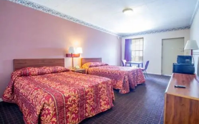 Americas Best Value Inn & Suites Forsyth