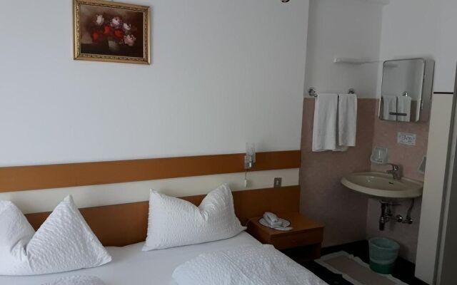 Hotel Garni Lux