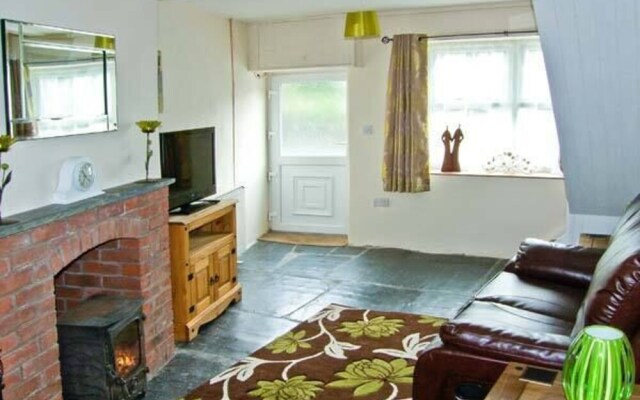 Ty Bach Cottage