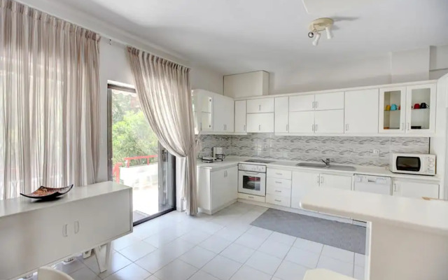 August Apt By Halu! Villas