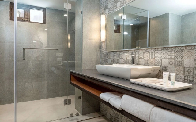Country Inn & Suites by Radisson, Sonamarg