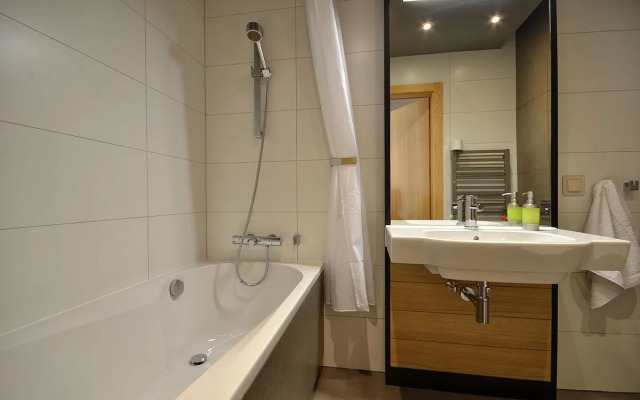 Rezydencja nad jeziorem - Pestkownica